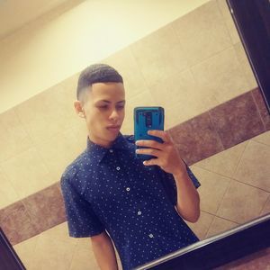 Meet your Posher, Héctor